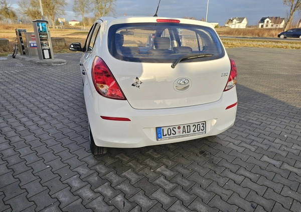 Hyundai i20 cena 25900 przebieg: 140000, rok produkcji 2014 z Lipiany małe 529